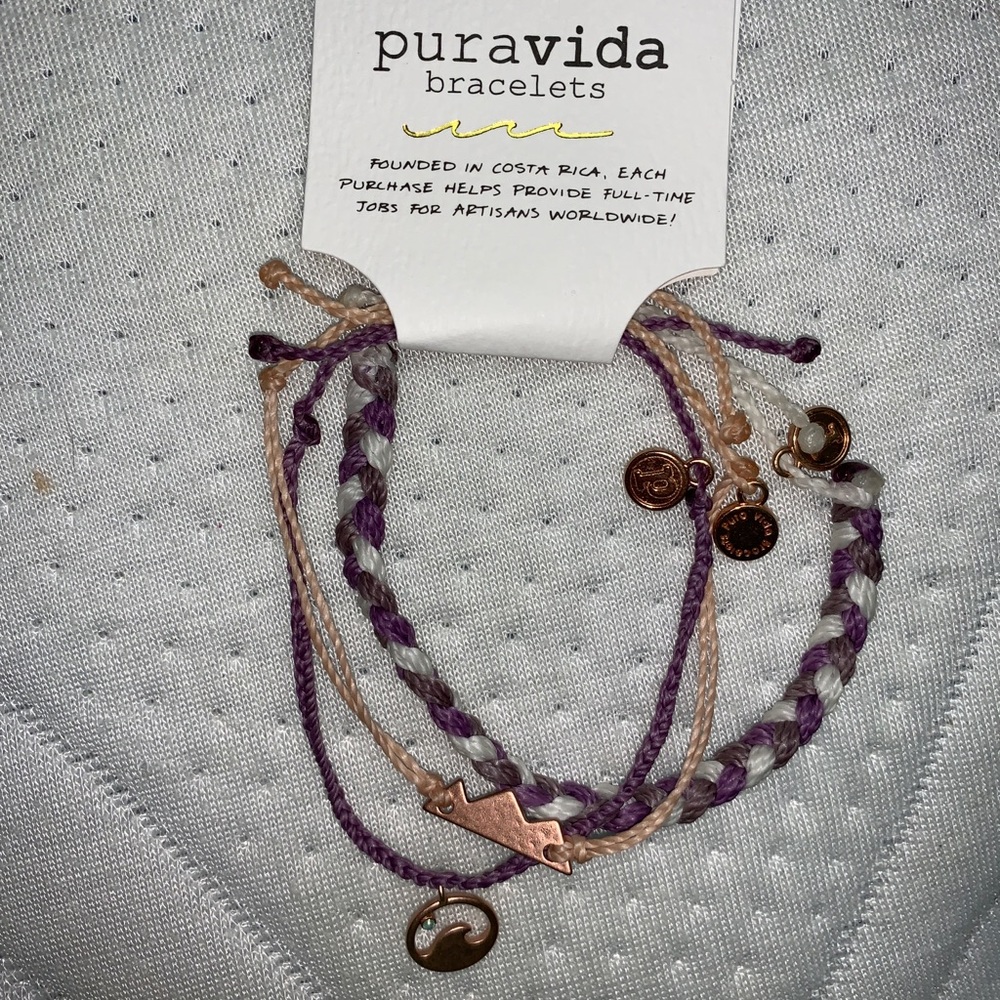 Pura vida monthly club